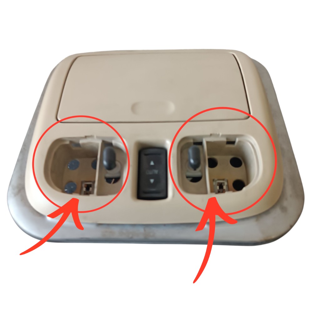 Luz teto cortesia porta óculos Fusion 2009 C/detalhe