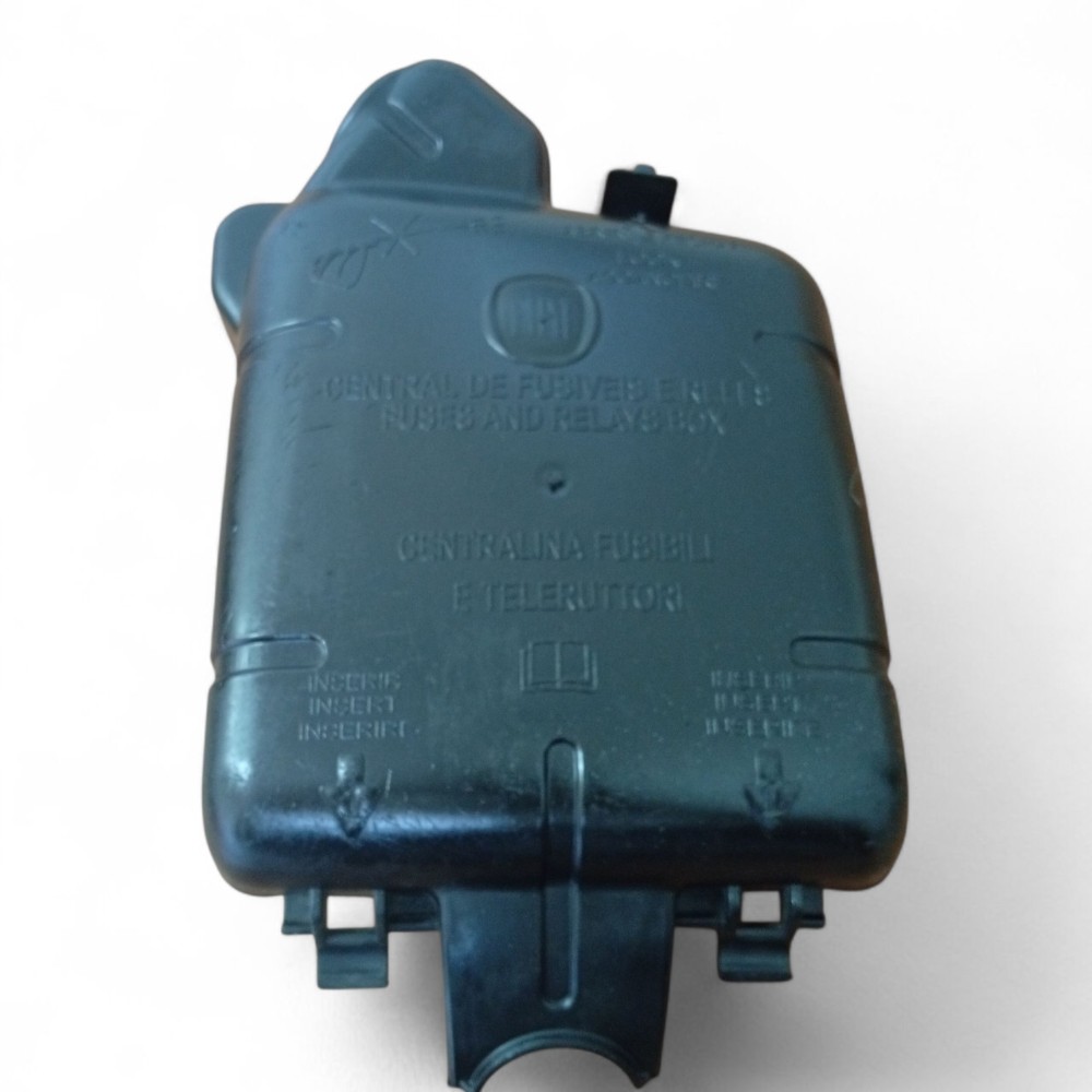 Tampa Caixa Fusíveis Fiat Strada Uno Siena 2011 A 2016