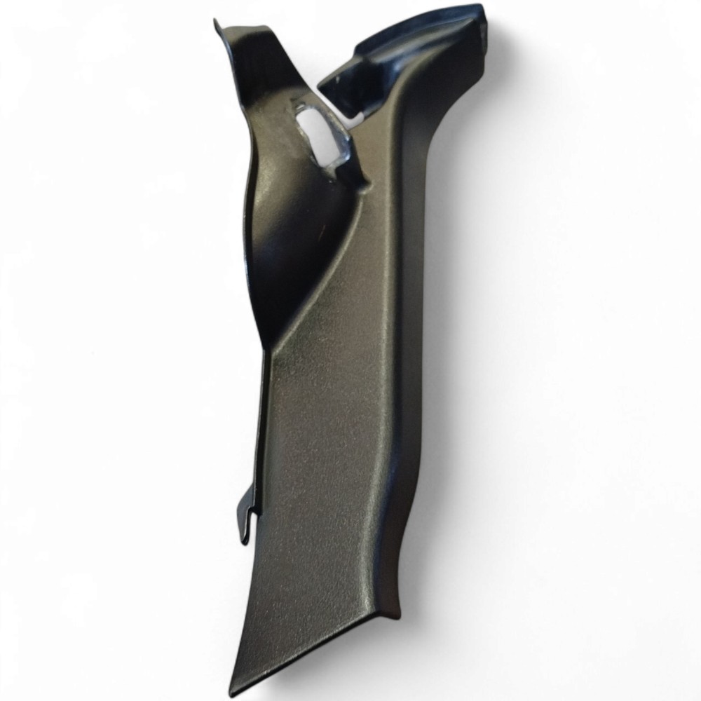 Moldura Lateral Banco Traseiro Gm Astra Sedan 2004 2005 Preto 2