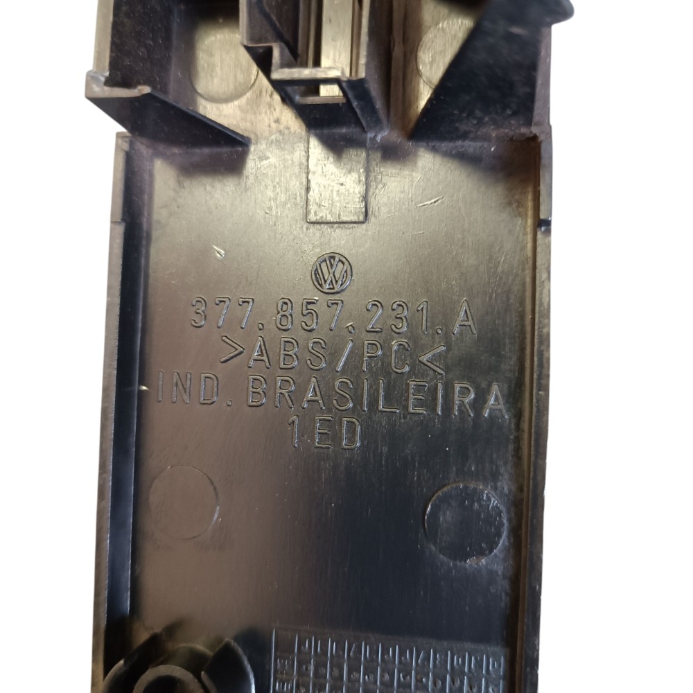 Moldura tampa do rádio GOL G3 1999 a 2002 c/detalhe 5