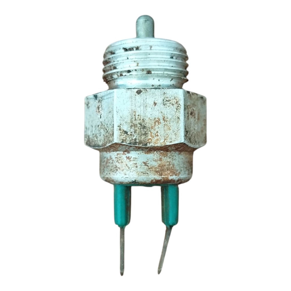 Interruptor Luz Re Vw Gol Santana 1984 A 1995  5 Marchas