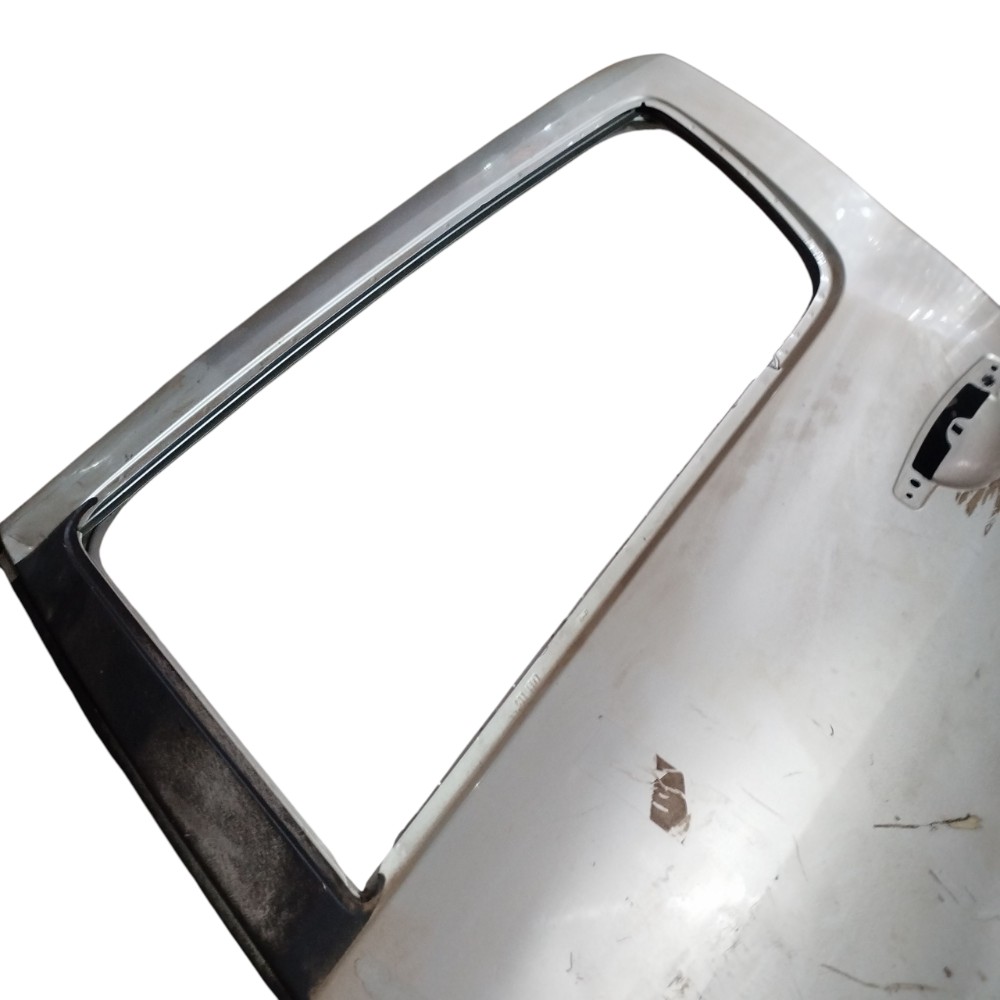 Porta traseira esquerda Renault Sandero 2009 2010 C/Detalhes 2