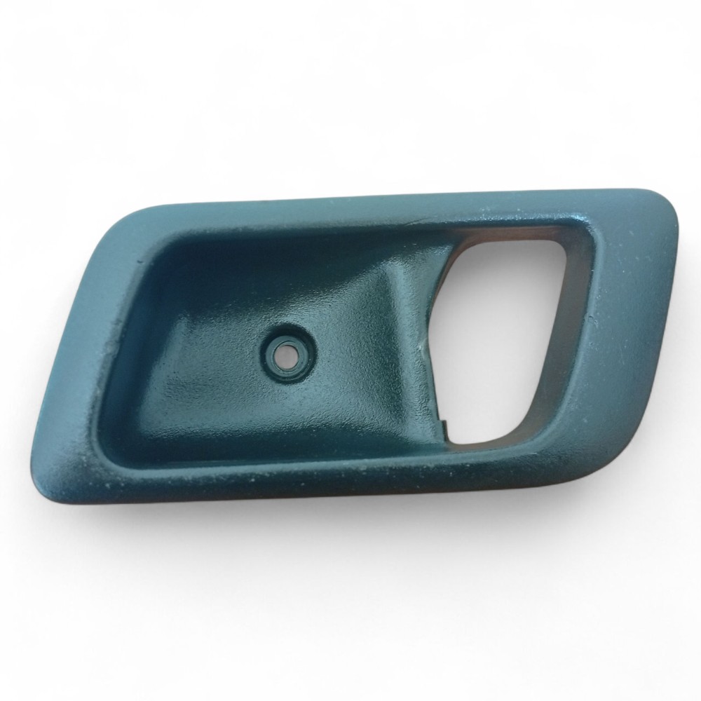 Moldura Maçaneta Interna Lado Direito Fiat Siena 2011 A 2014