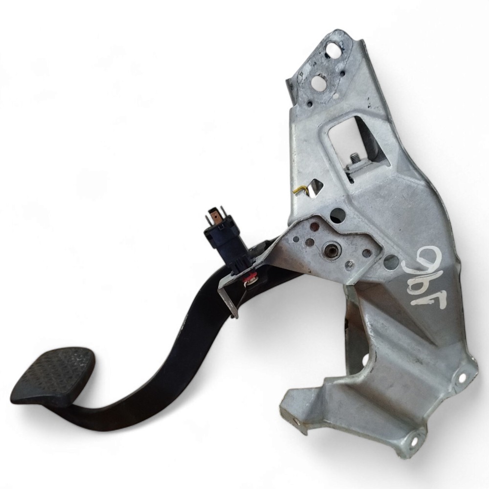 Pedal Freio Gm Vectra Com Sensor Luz De Freio 1999 A 2011 3