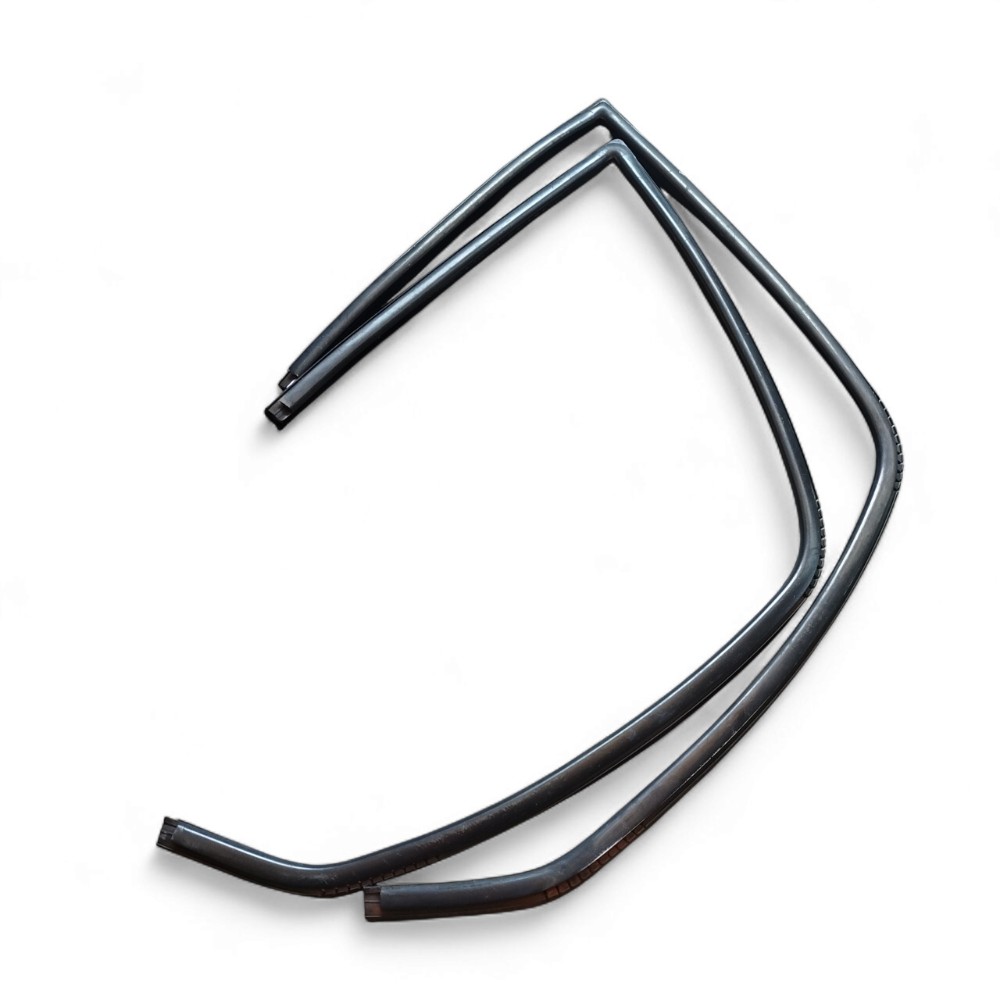 Jogo Borracha Canaleta Dianteira Fiat Uno Mille 2004 A 2006