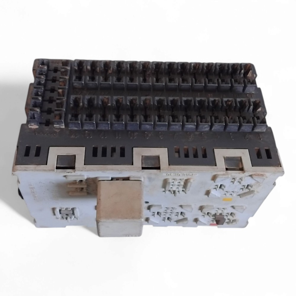 Caixa Fusíveis Vw Gol Parati Saveiro G2 G3 1996 Em Diante