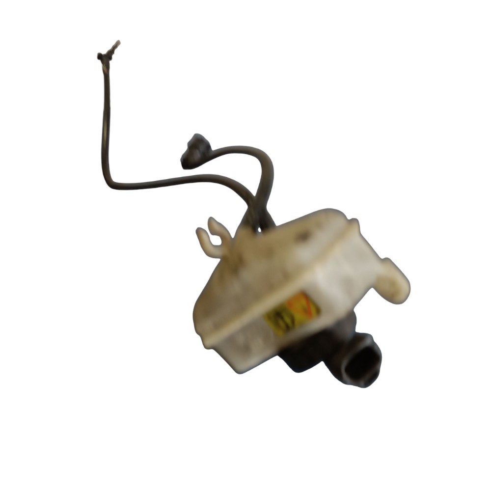 Reservatório fluído Ford focus c/Detalhe na bomba