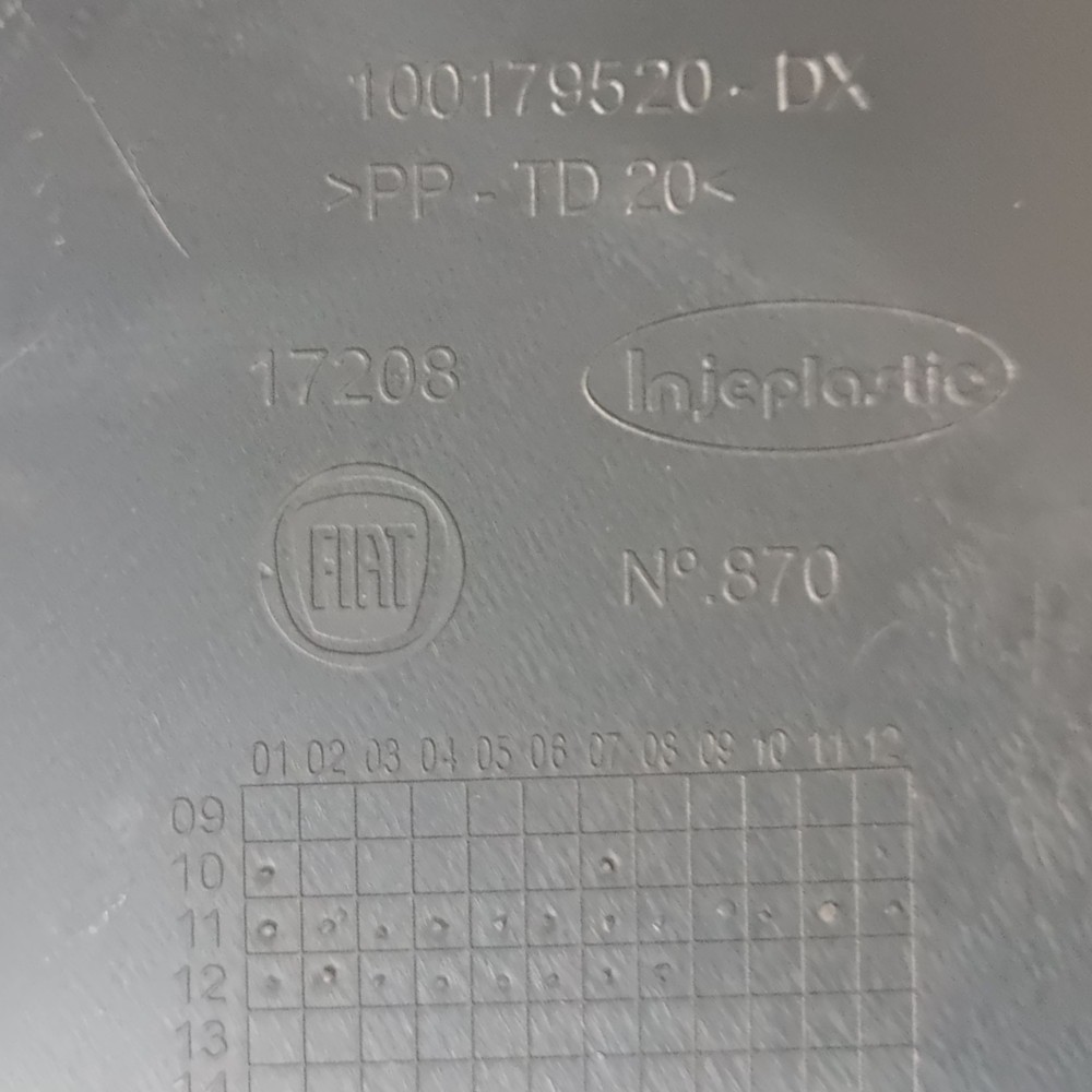 Forro lateral traseir direita FIAT UNO Vivace 2010 8