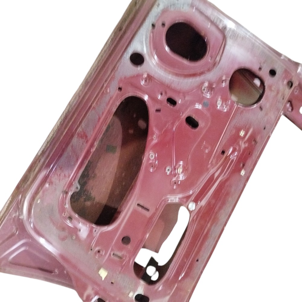 Porta Dianteira Direita Gm Corsa 2000 Com Detalhes Dianteira Direita 5