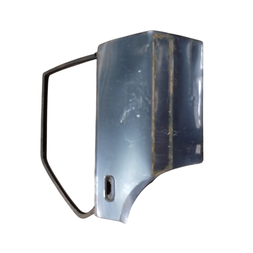 Porta traseira direita Gm Monza Classic 1992 com detalhes