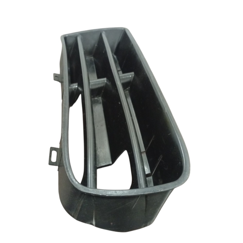 Grade Moldura Farol Milha Esquerda Golf 1999 A 2006 Esquerdo