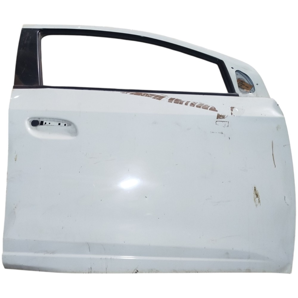 Porta dianteira direita Gm Onix 2013 2014  C/ detalhes