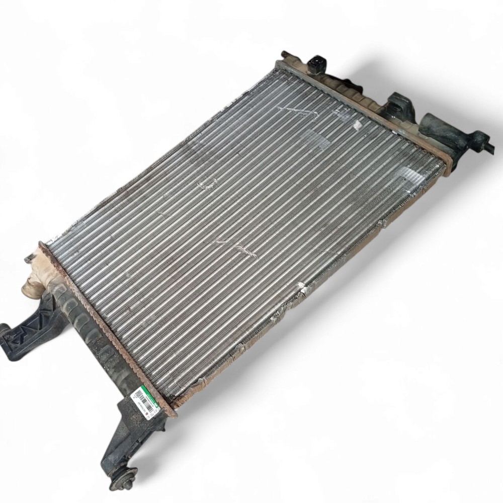 Radiador Gm Chevrolet Corsa Maxx 1.0 1.4 1.8 2002 A 2010