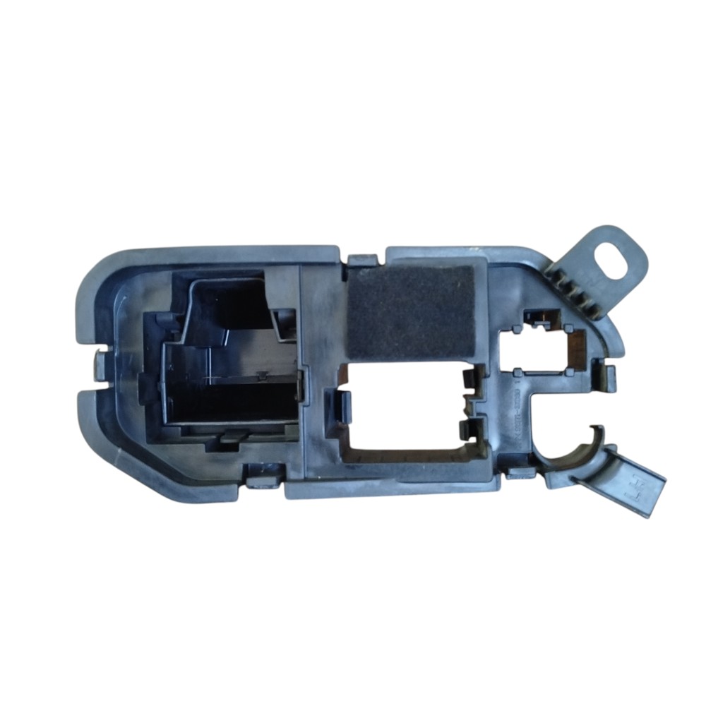 Suporte Guia Chicote Assoalho Hyundai Veloster 2011 2012