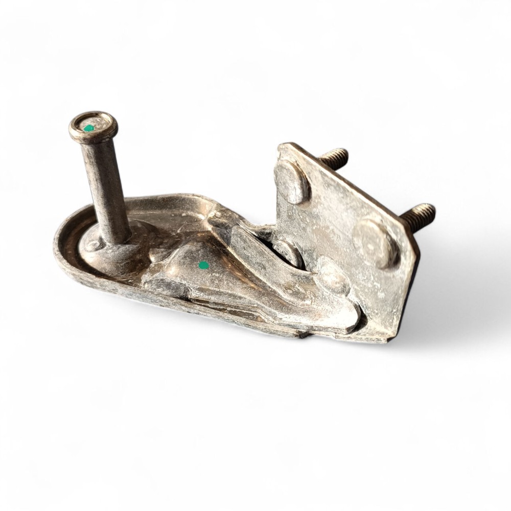 Batente Encosto Banco Traseiro Direito Fiat Palio Siena 2014 Prata