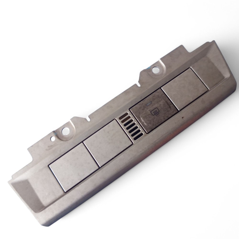 Moldura Botão Desembaçador Painel Ford Focus 2009 A 2013