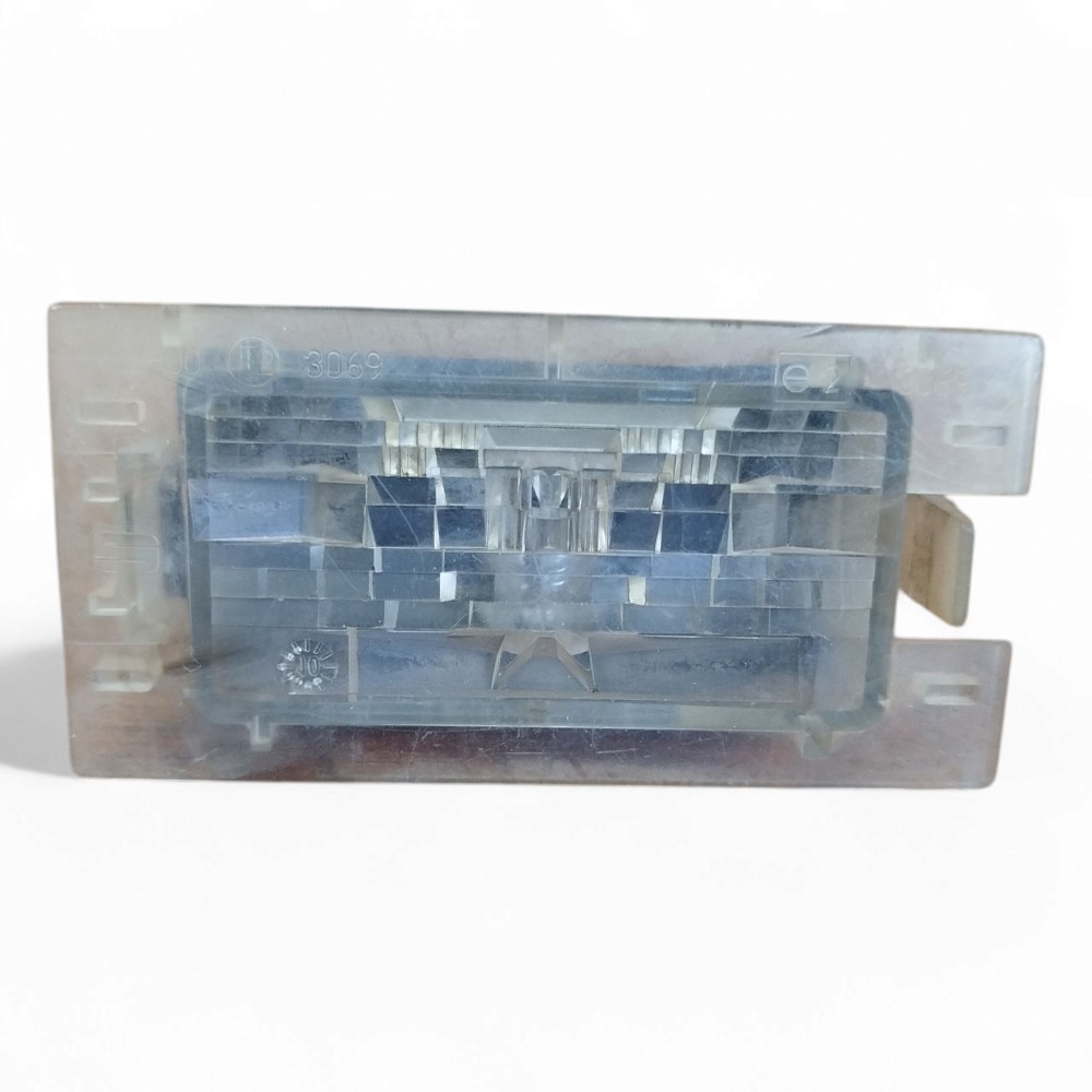 Lanterna Luz Placa Gm Celta Prisma 2001 A 2012 Original