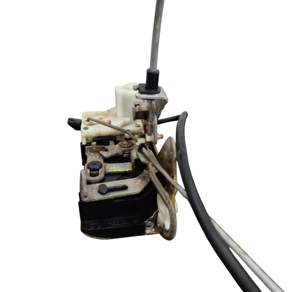 Fechadura Porta Traseira Esquerda Volkswagen Fox 2005/2007 4