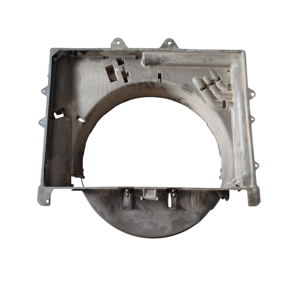 Capa Defletor Radiador Land Rover Discovery 4 Se 3.0 2010