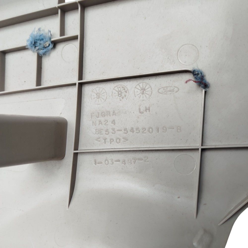 Moldura Coluna Traseira Esquerda Ford Fusion 2008 2009 10