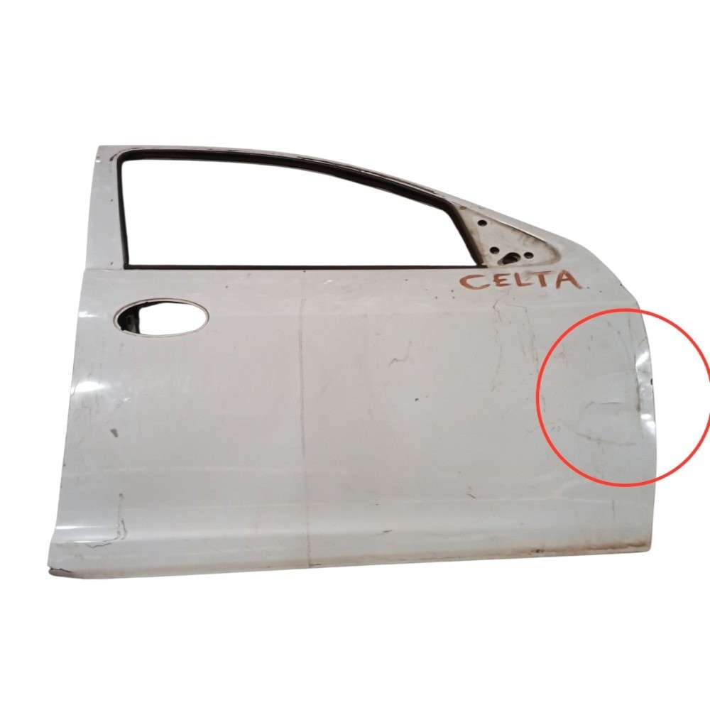 Porta Dianteira Direita Gm Celta 2001 A 2006 C/detalhes Dianteira Direita