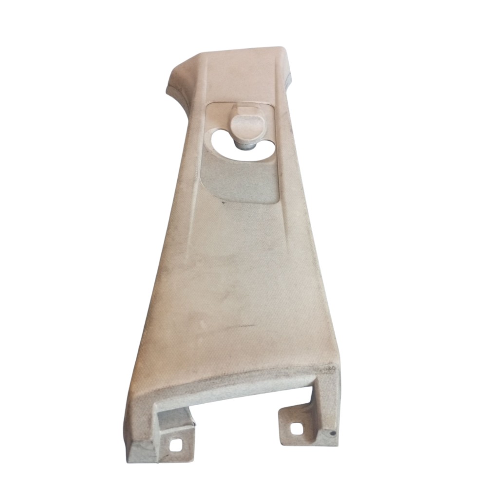 Moldura Acabamento Cinto Dianteira Direita Fiat Stilo 2010