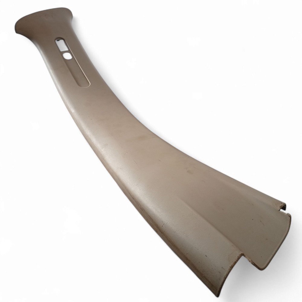 Moldura Coluna Central Cinto Lado Direito Peugeot 207 2010 2