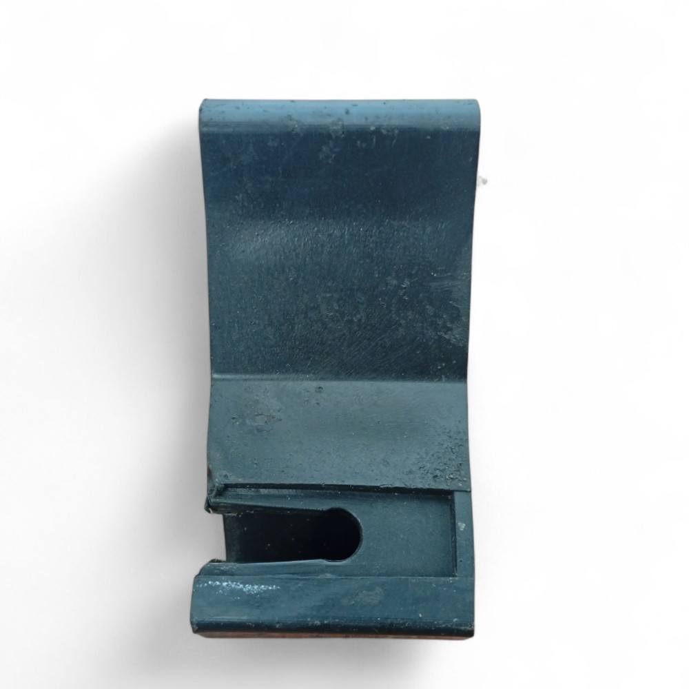 Suporte Presilha Soleira Interna Gm Meriva 2002 A 2012