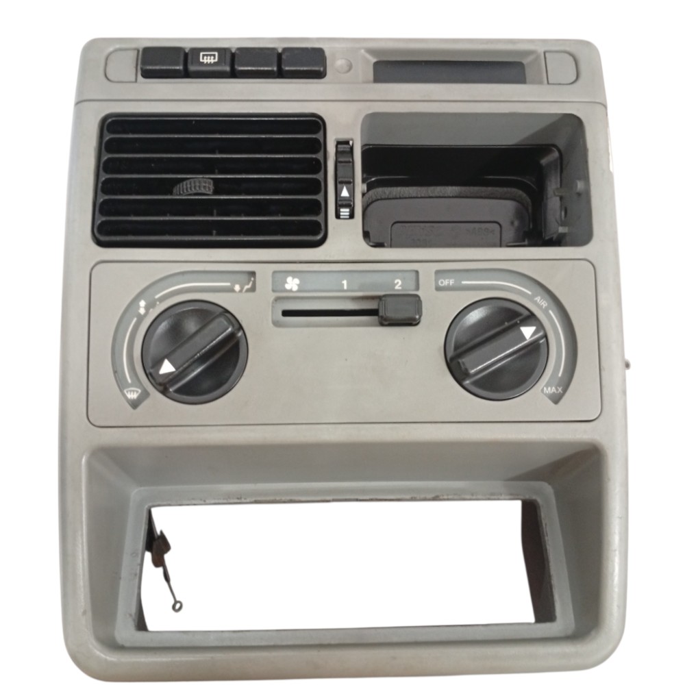 Moldura Painel Central Comando Ar Quente Fiat Uno04/08
