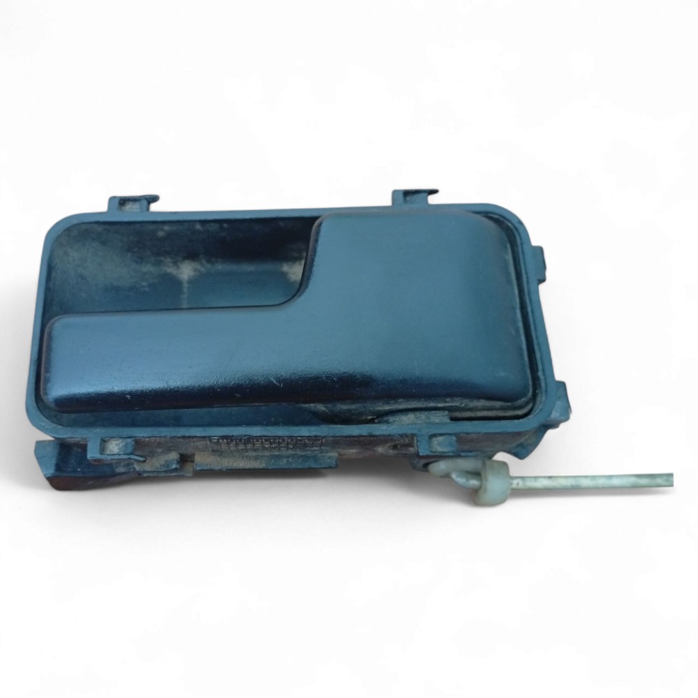 Maçaneta Interna Dianteiro Direito Fiat Uno 1984 A 2013 Dianteira