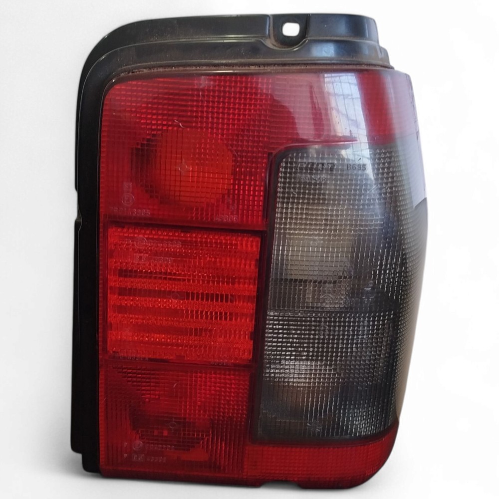 Lanterna Traseira Lado Direito Fiat Tipo 1994 Original  Direito/passageiro