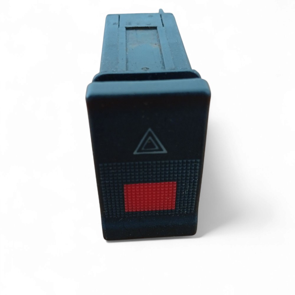 Interruptor De Luz De Emergência Audio A4 Original 2012 2013