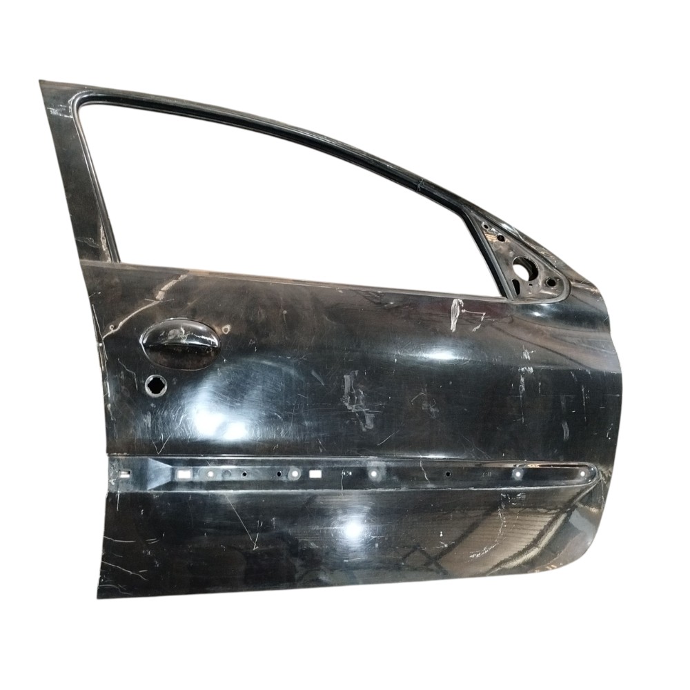 Porta Dianteira Direita Peugeot 2004 2005 Com Detalhes Dianteira Direita