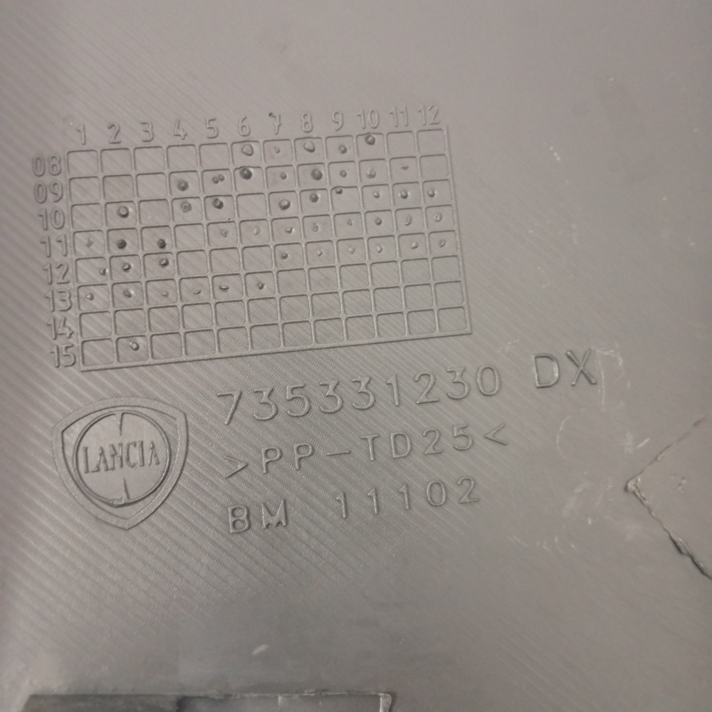 Acabamento Coluna Central Direita Fiat Siena 2014 C/ Detalhe 6