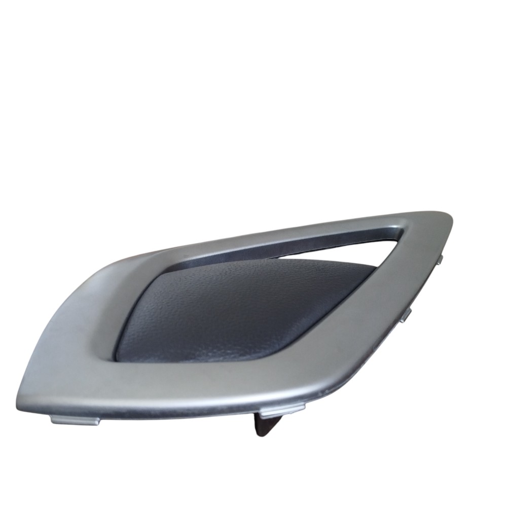 Moldura Lateral Esquerda Console Hyundai Veloster 2011 2012