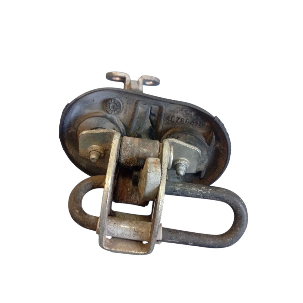 Limitador Porta Traseira Esquerda Fiat Stilo 2009 A 2010 1.8 4
