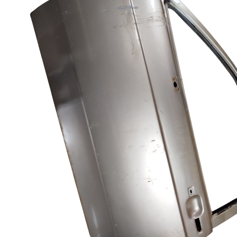 Porta Dianteira Esquerda Vw Gol 1987 Com Detalhes Dianteira Esquerda