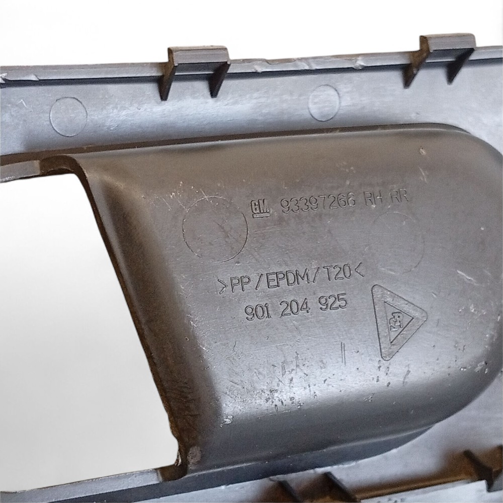 Moldura Maçaneta Interna Direito Porta Gm Meriva 2003 A 2012