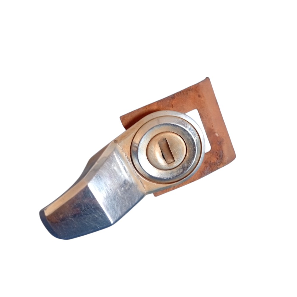 Fechadura porta malas sem chaves Ford Belina original