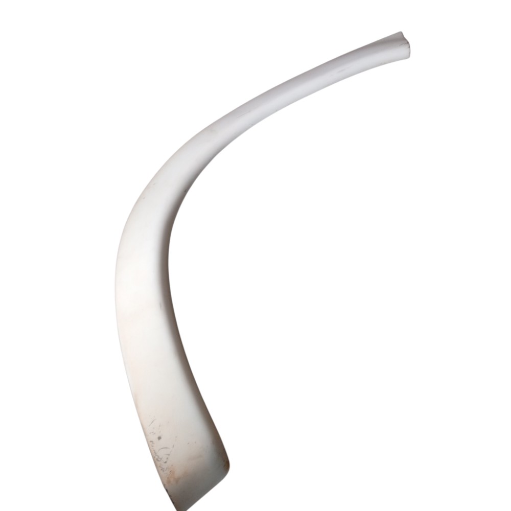 Moldura Paralama Corsa Sedan Classic Traseiro Esquerda 96/10