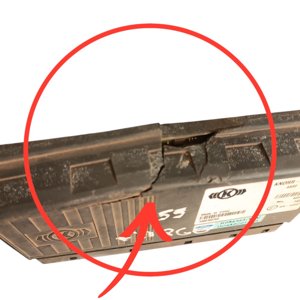 Modulo A B S Ford Cargo com detalhes 5