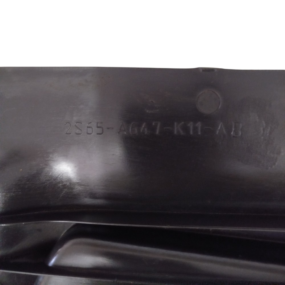 Moldura lateral Assento Dianteiro Esquerdo Ford Fiesta 2007 4