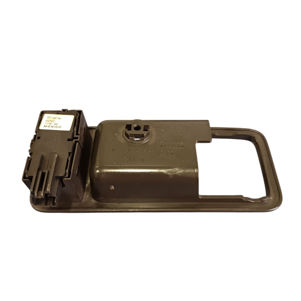 Moldura Maçaneta Dianteira Esquerda Ford Fusion 2006 A 2011 Dianteira 4