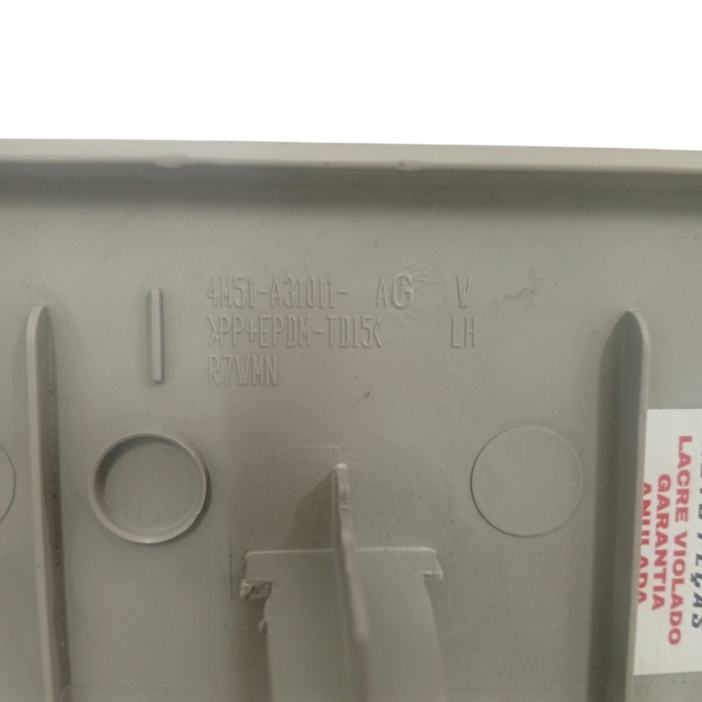 Moldura traseira esquerda Ford Focus 2009 a 2013 original 7