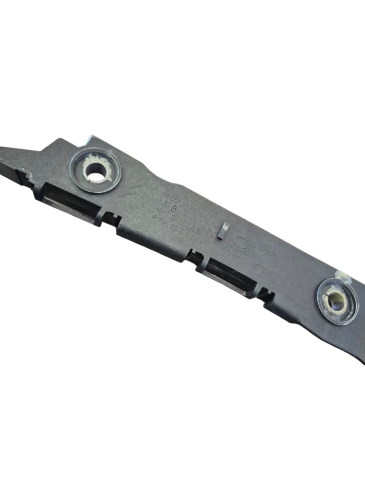 Guia Direito Parachoque Traseiro Citroen C4 Picasso 2009 4