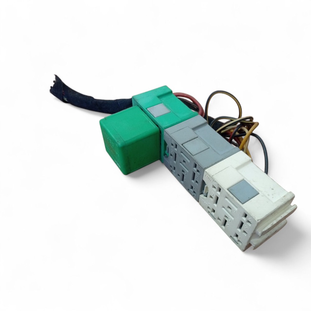 Relé Auxiliar com base gm Astra 2005 Original