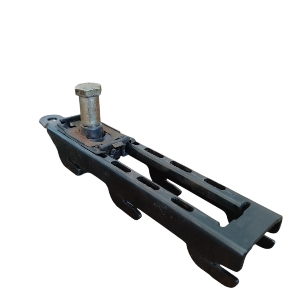 Suporte Regulagem Cinto Dianteiro Esquerdo Vw Golf 2000