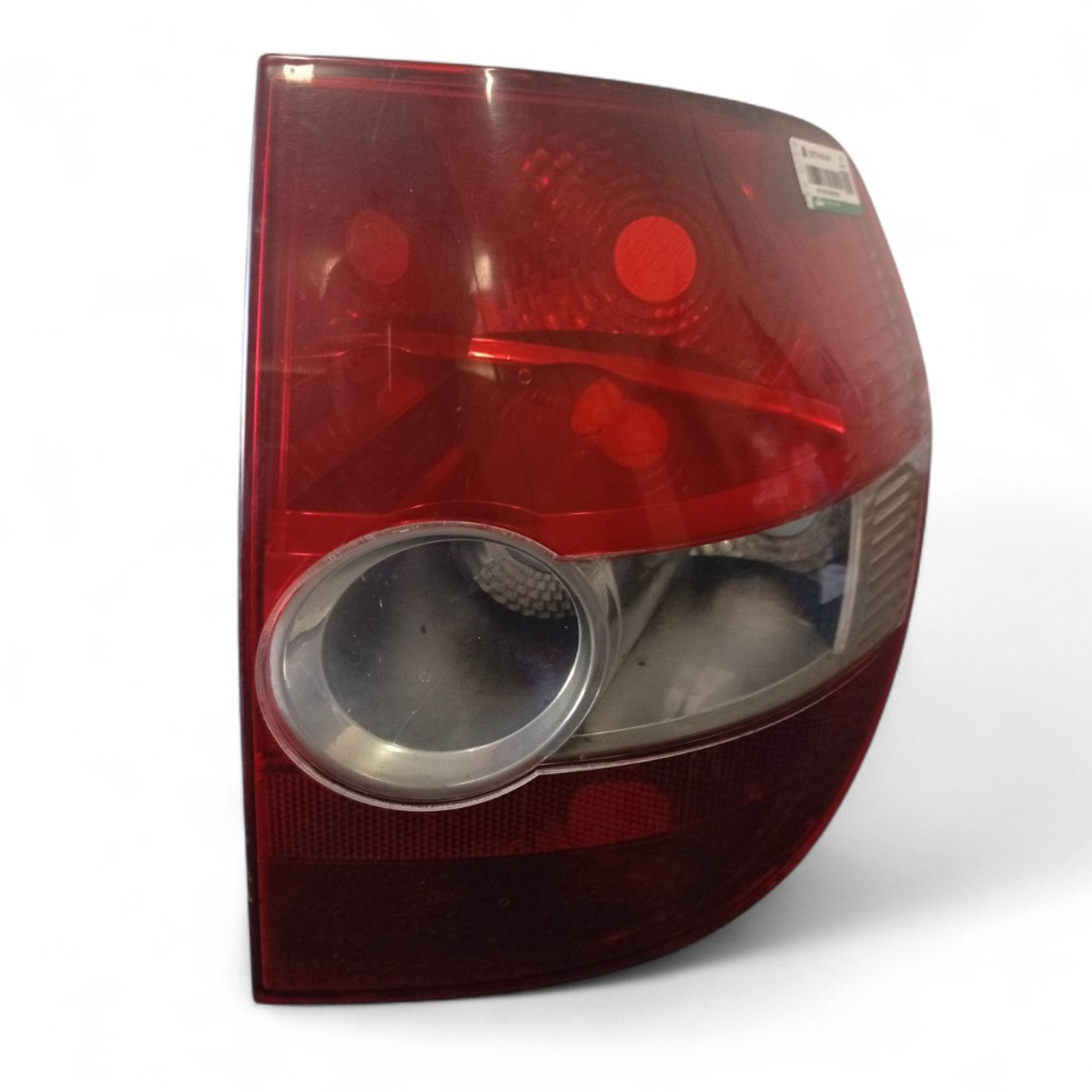 Lanterna traseira direita Vw FOX 2004 a 2010 COM DETALHE 3