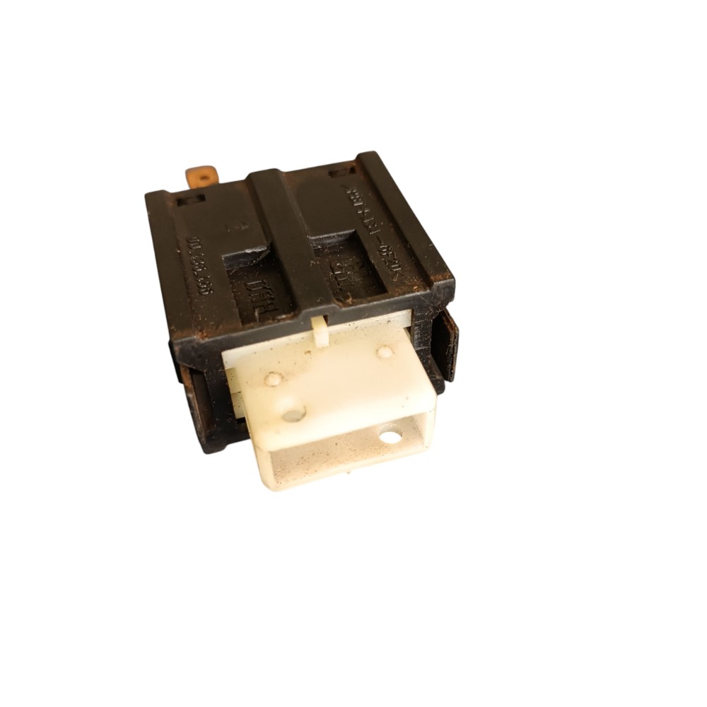 Botão interruptor pisca alerta Vectra 1997 a 2000 2