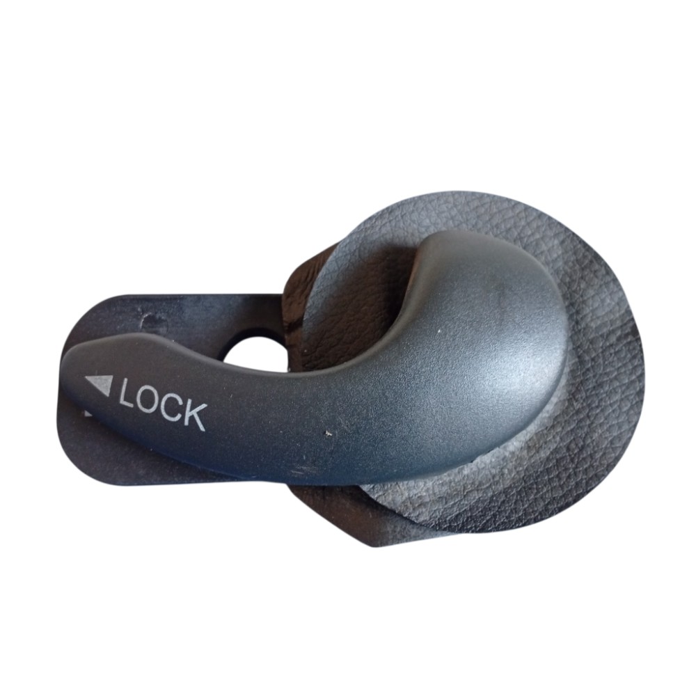 Maçaneta Interna Dianteira Direita Fiat Palio 1997 A 2013 Dianteira